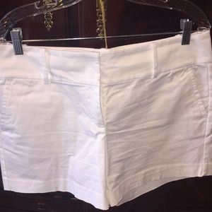ANN TAYLOR CITY SHORTS